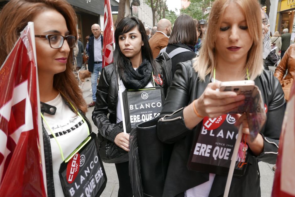 Huelga de 24 horas contra un nuevo ERE en Blanco (Global Leiva)