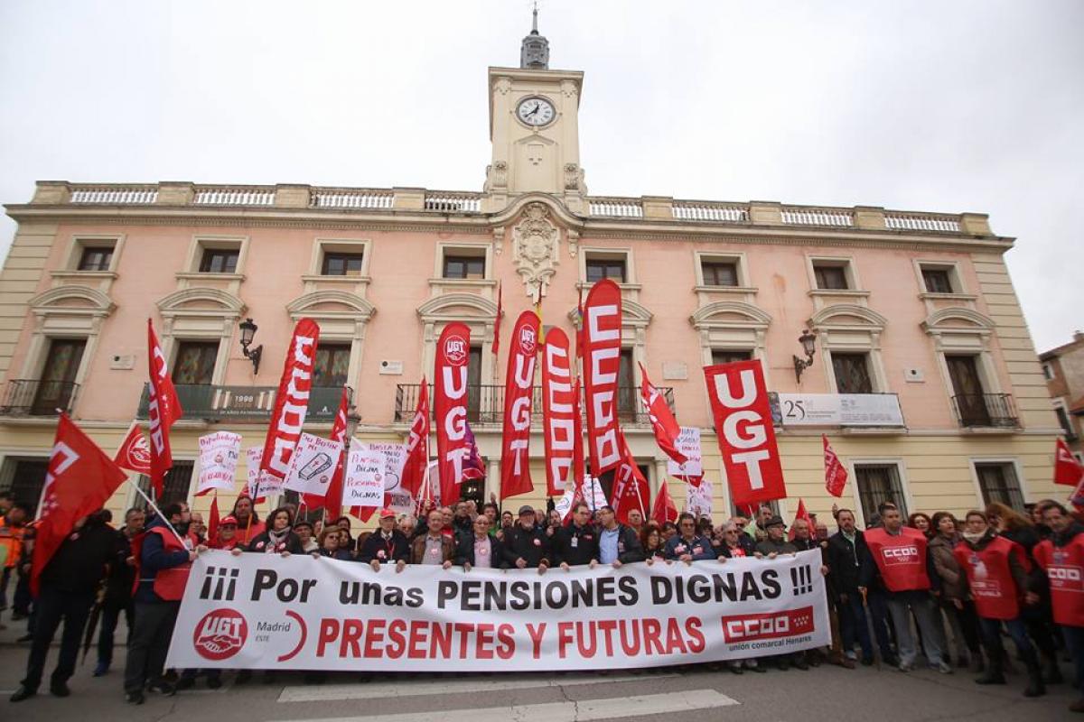 Manifestacin por unas pensiones dignas, en Alcal de Henares