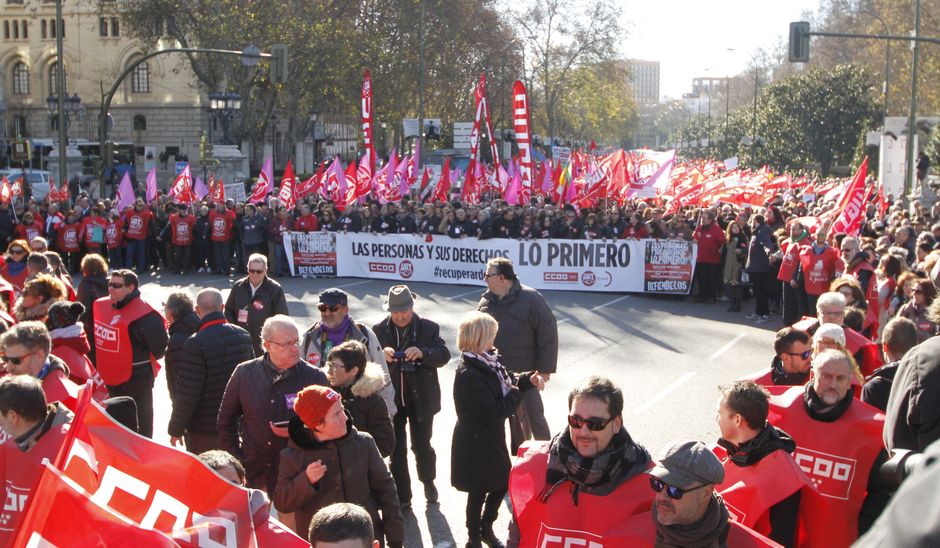 #18D Miles de personas se manifiestan en Madrid para recuperar derechos